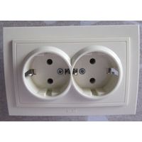 Розетка двойная EL-BI 16A/250V с заземлением