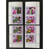 ГДР 1970 Четыре вертикальные сцепки, каждая из двух марок из малого листа марок "Сказка: братишка и сестричка" (чистый**) марки Mi.1545-1550 каталог 3.90 евро