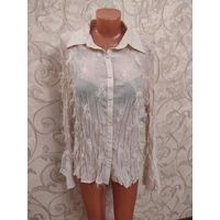 Блуза нарядная на 56-60 р, США. Новая. Бежевый цвет. Ткань сжата, мохнатая. Очень симпатичная блуза. Длина 68 см, ПОгруди 62 см, длина 66 см.