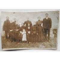 Старинное семейное фото. 10х15 см.