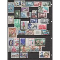 Франция.ЧИСТЫЕ МАРКИ (кроме одной) 1970 года.На некоторых встречаются наклейки,но без них больше!