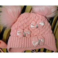 Шапки теплые на 4-5лет (прим. р.49-51), б.у-8шт в отличном состоянии