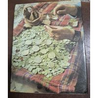 О чем рассказывают монеты, Рябцевич В. Н., Минск, Народная асвета, 1978 Автор определяет предмет, цели и задачи нумизматики, рассказывает опроисхождении денег, монетных кладах, основных периодах истор