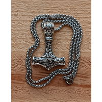 Молот Тора Мьёльнир. Славянский оберег.