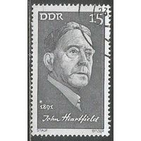 ГДР. Джон Хартфилд. Художник. 1971г. Mi#1646.