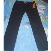 Новые брюки, черные, на р-р 40-44, можно в школу