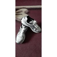 Кроссовки 41 разм., 26,5 см. Новые.