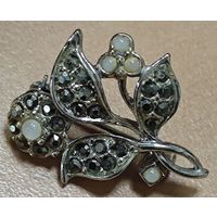 Советская брошь веточка