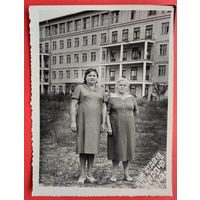 Фото в доме отдыха " Нарочь ". 1967 г. 9х12 см.