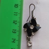 Серьга (одна) -висюлька с камушками, длина 4,5см., оригинальная, 20век.