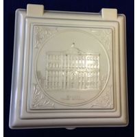 Коробка карболитовая СССР. Соцреализм. Здание Моссовета