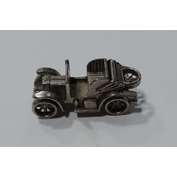 Брелок "Автомобиль" СССР. Размер 1-3.6 см. Металл.