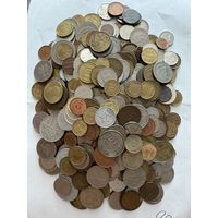 Монеты разных стран 350 штук