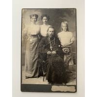 Старинная фотография. Священник. Могилев.