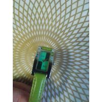 Часы наручные Луч с ремешком.Состояние на скане. В коллекцию,ремонт,на запчасти.