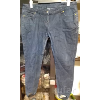 Фирменные джинсы, плотные, на р-р 50-54 (Евро 18)