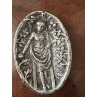 Пепельница девушка