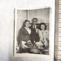 Фотография. История СССР в лицах. Свадьба. Кто невеста? 1950-е.