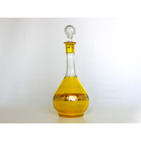 Графин для крепких спиртных напитков.