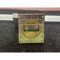 Часы настольные