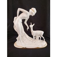 Антикварная статуэтка богини Дианы, старый Wallendorf Валлендорф на форме Fraureuth, Германия