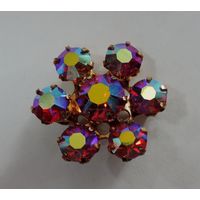Брошь с кристаллами 60-70-е годы СССР. Диаметр 3 см.