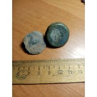 Две старые Пуговицы одна в позолоте