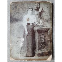 Фото молодой  женщины в городском костюме 1900_е гг, Екатеринослав.