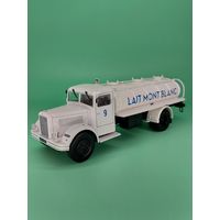 Berliet GDR 7 W (1948) "Transporte de leche" от Hachette Collections1:43