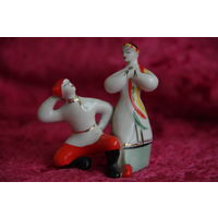 Статуэтка фарфоровая "  Плясуны  "     ( целая )