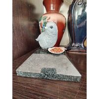 Статуэтка птица