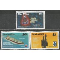 Малайзия. Экспорт сжиженного газа. Саравак. 1983г. Mi#251-53. Серия.