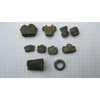 Старинные хвостовики рукоятей ножей, 8 шт и 2 обоймицы. Бронза, литье.