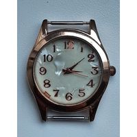 Часы Кварц.