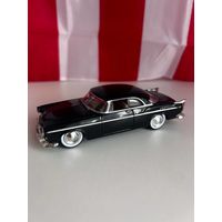 Модель motormax 1:43 chrysler c300 1955