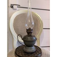 Лампа керосиновая.