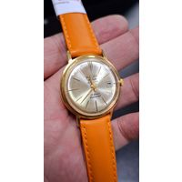 Часы Poljot de luxe 29 Полет делюкс 29 камней костюмник тонкие. Au 20. Идут. Бывает становятся. Точность не проверял. Без репассажа. Обслуживание не завредит. Состояние на фото.Ремешок если без торга.