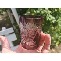 Стакан. Марганцевое стекло.