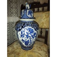 Винтажная имбирная ваза с крышкой BOCH for Royal Sphinx.