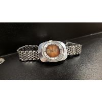 С 1 рубля 3 дня! Качнешь, чуть потикают, но не идут.