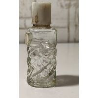 Миниатюрный флакон от духов