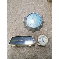 Часы Молния, будильник и кварцевые в ремонт или запчасти, торги с Рубля
