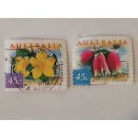 Две марки из серии "Цветы Австралии"