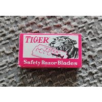 Лезвия Тигр с рубля.