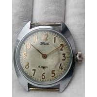 НЕ ЧАСТЫЕ НАРУЧНЫЕ ЧАСЫ ЗИМ