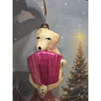 Елочная игрушка медведь с гармошкой