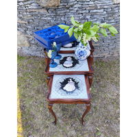 Набор Винтажных Столиков из Дерева с Плиткой / Комплект 3 в 1, Франция ХХ век.