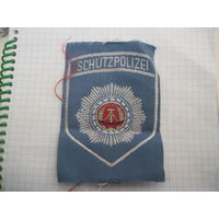 Нашивка-шеврон полиции ГДР вышитая с 2 рублей!
