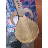 Старинный узбецкий музыкальный инструмент