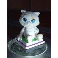 Фигурка Кот из Sweet Box . С рубля .